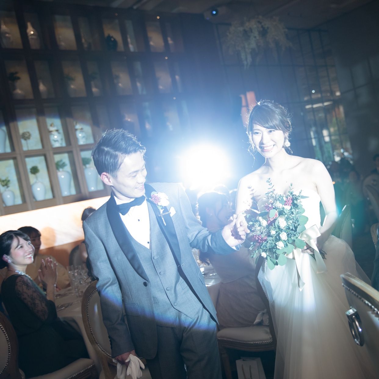 披露宴パーティのカバー写真