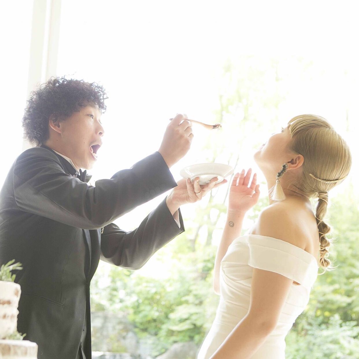 披露宴パーティのカバー写真