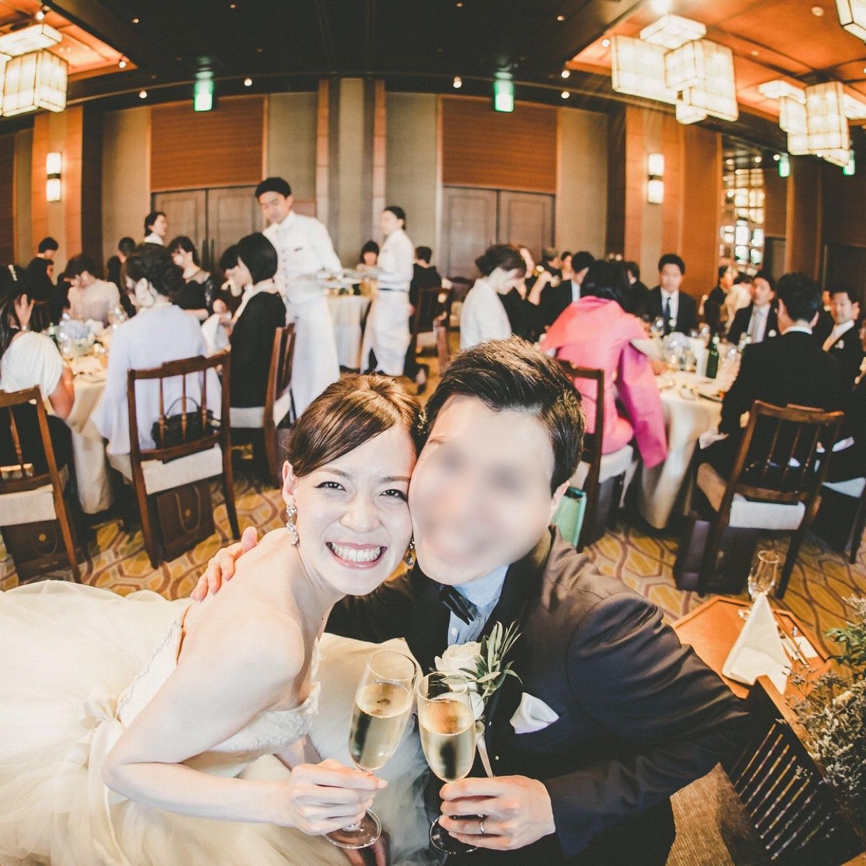 披露宴パーティのカバー写真