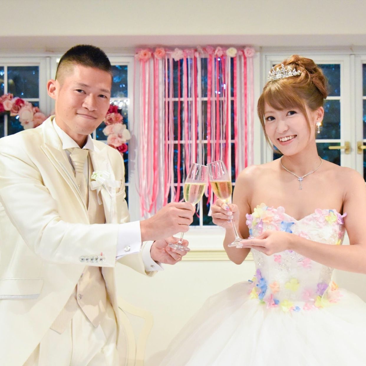 披露宴パーティのカバー写真