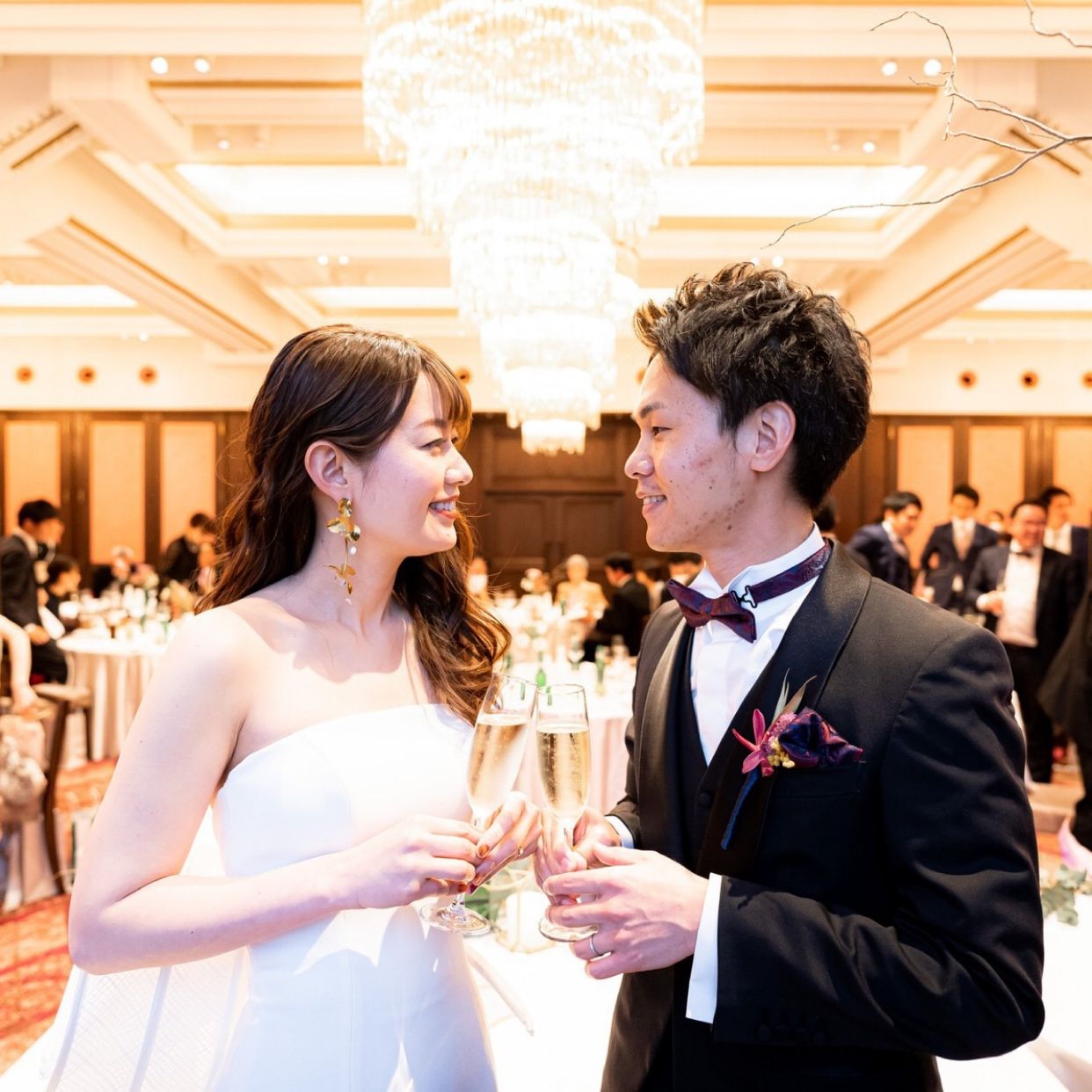 披露宴パーティのカバー写真