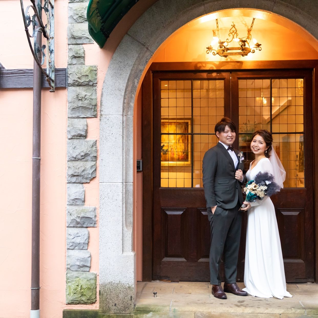 披露宴パーティのカバー写真