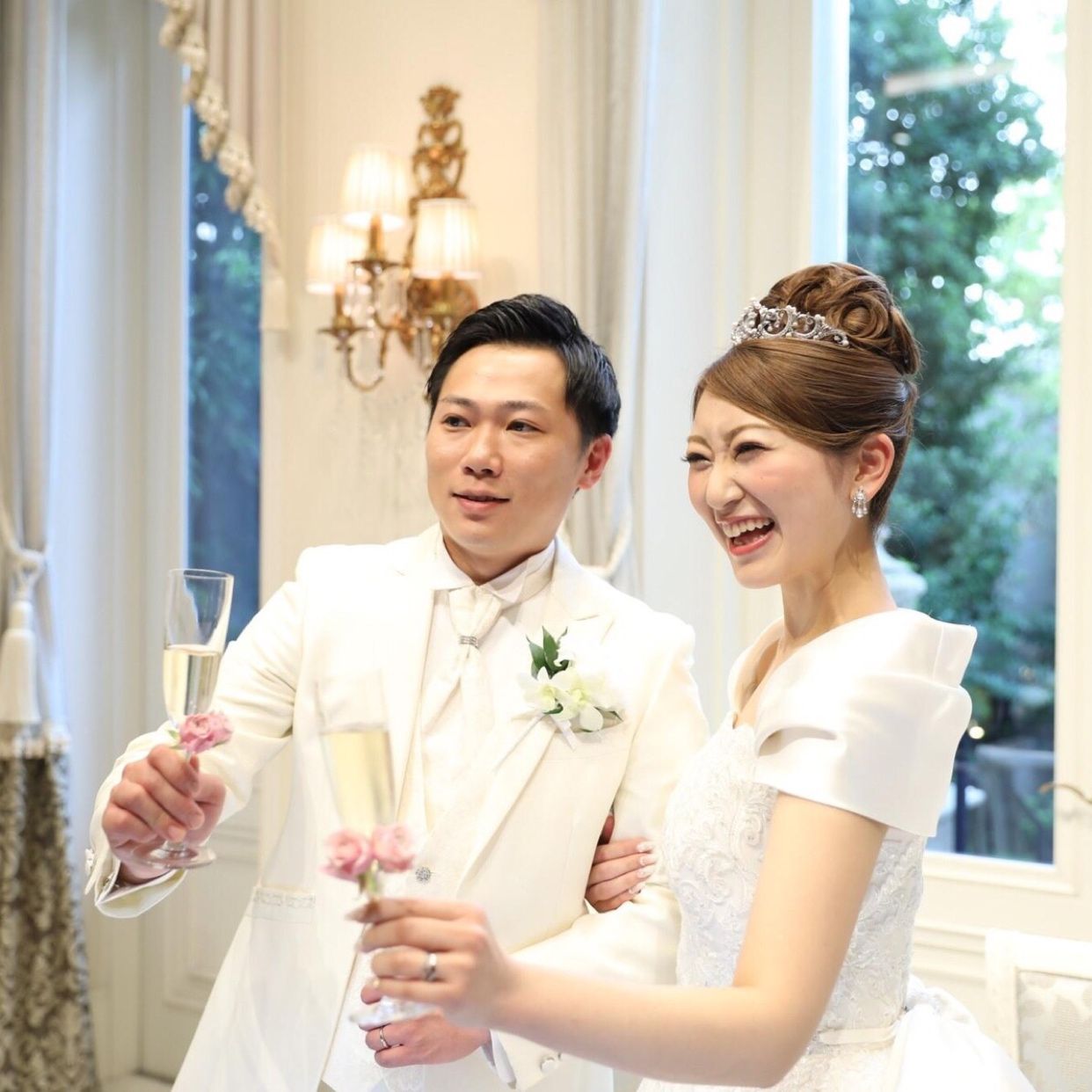 披露宴パーティのカバー写真