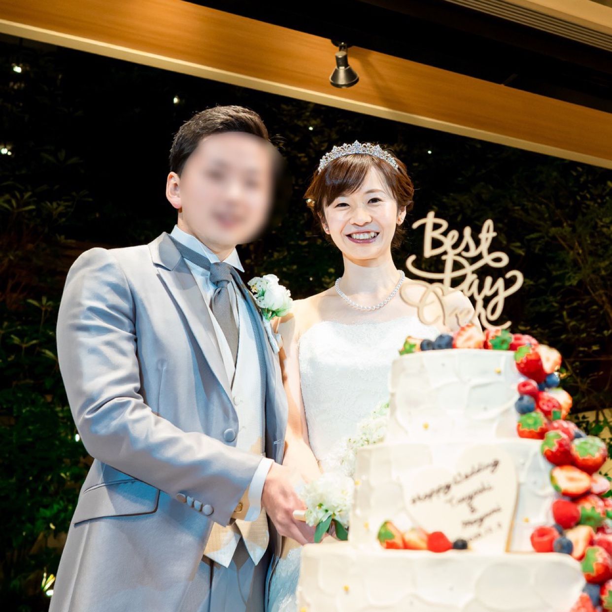 披露宴パーティのカバー写真