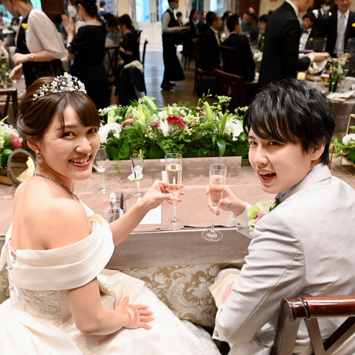 披露宴パーティのカバー写真