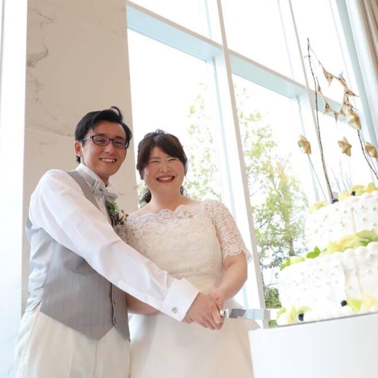 披露宴パーティのカバー写真