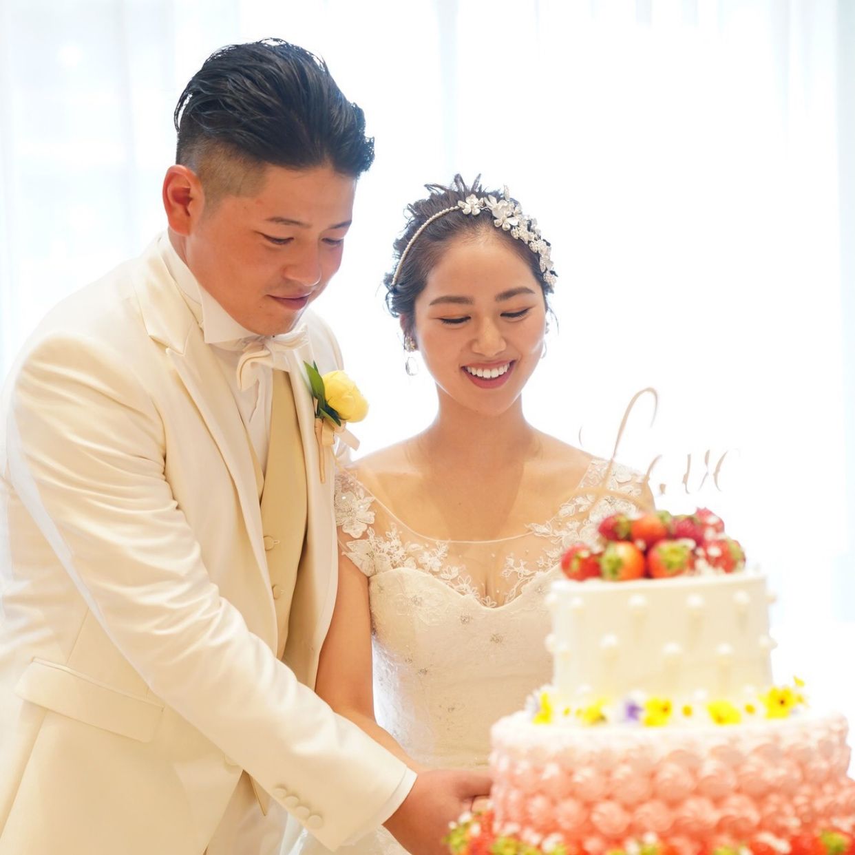 披露宴パーティのカバー写真