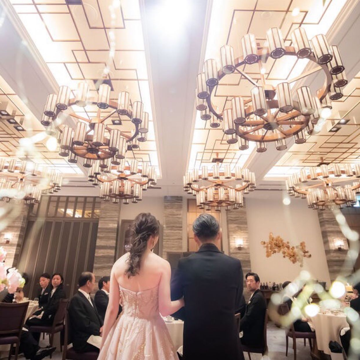 披露宴パーティのカバー写真