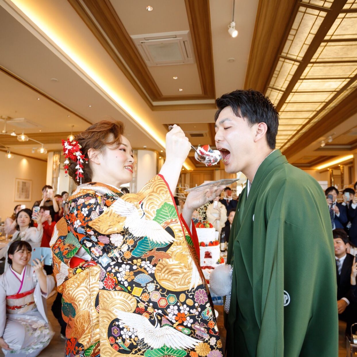 披露宴パーティのカバー写真