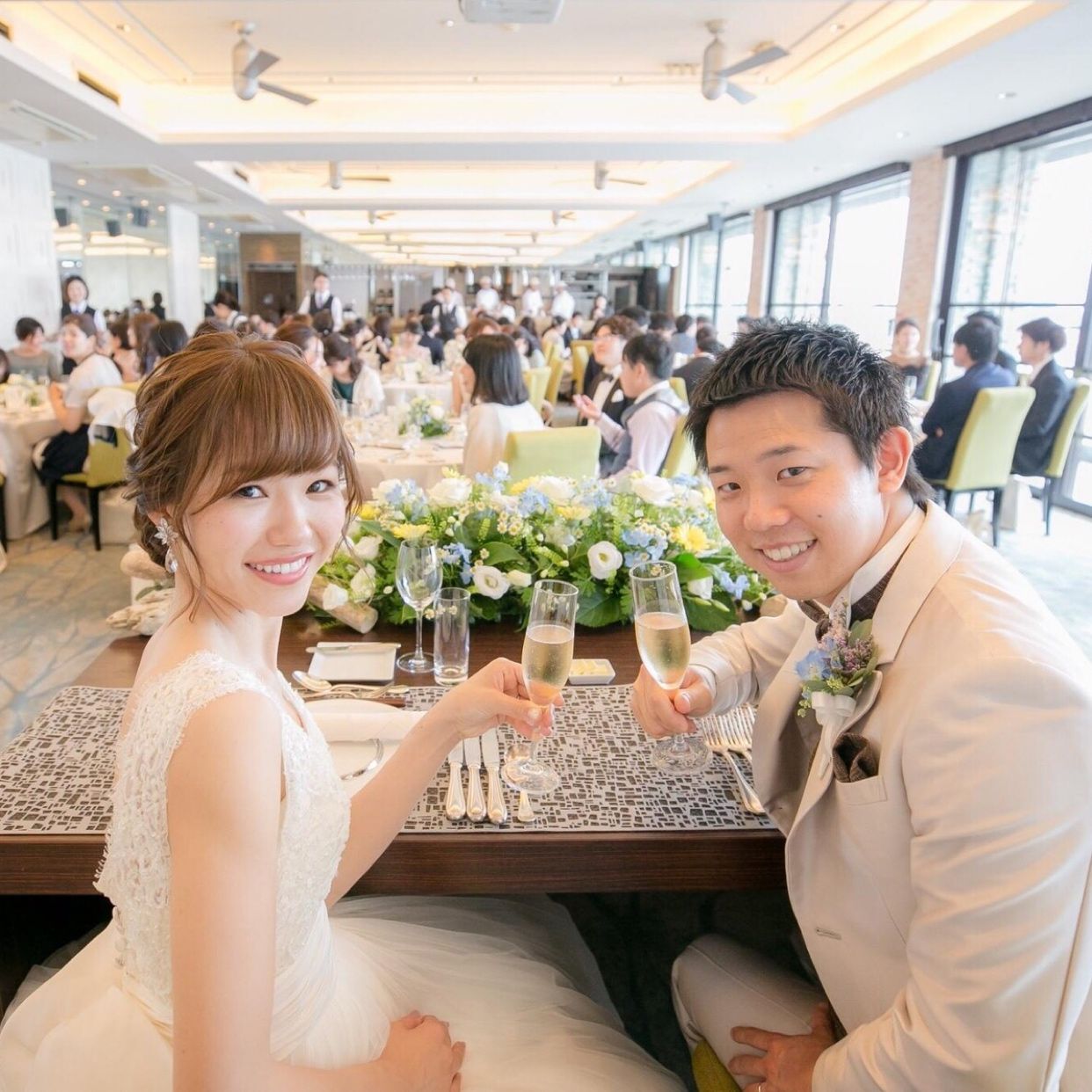 披露宴パーティのカバー写真