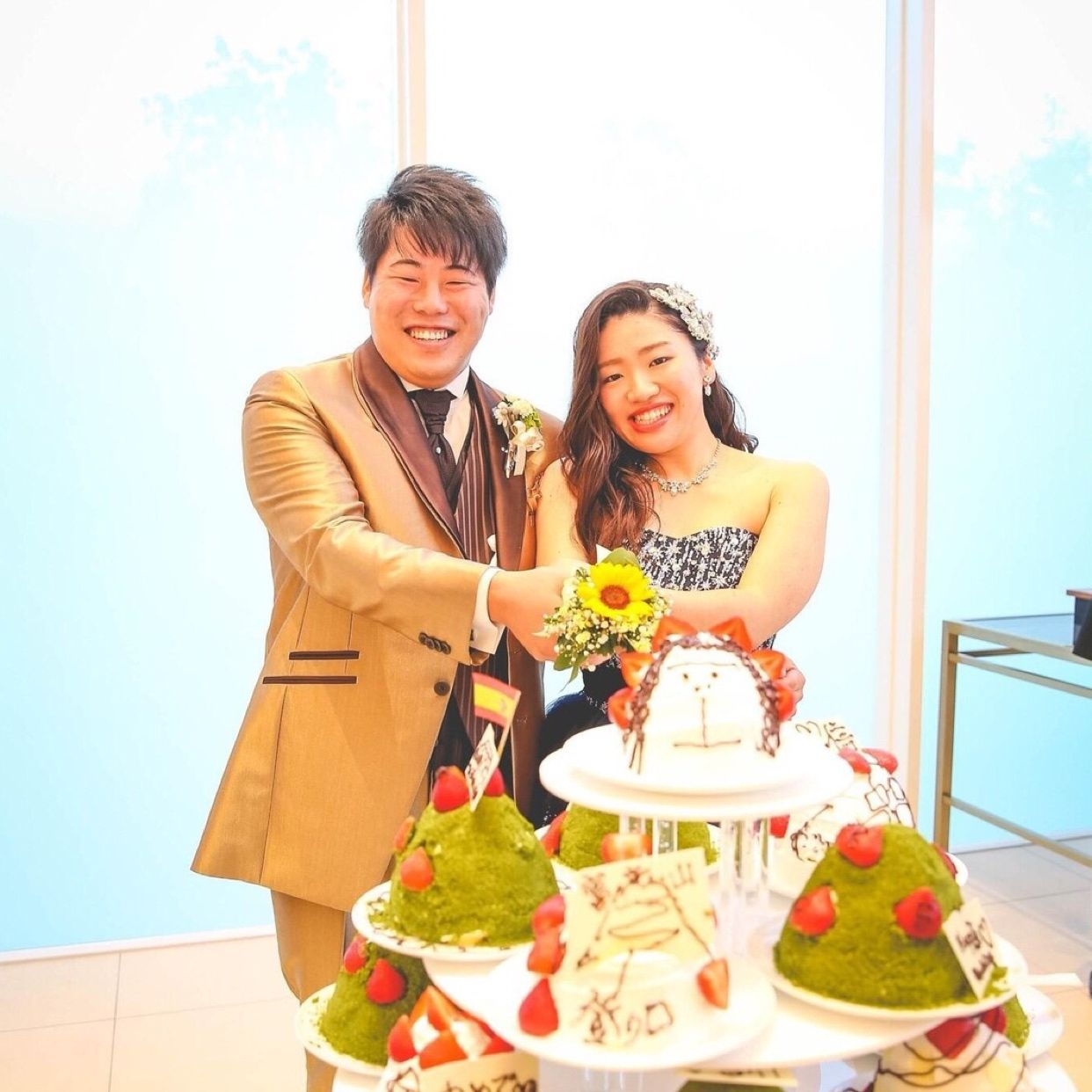 披露宴パーティのカバー写真