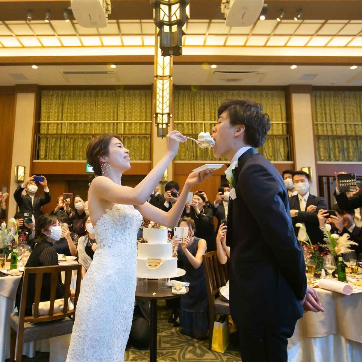 披露宴パーティのカバー写真