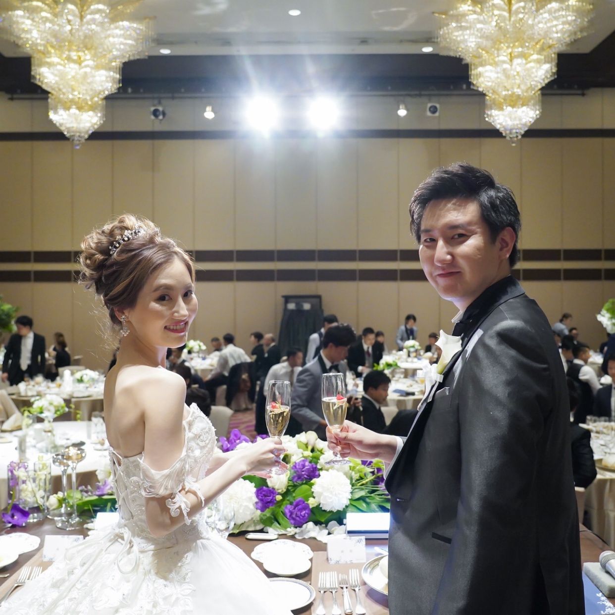 披露宴パーティのカバー写真