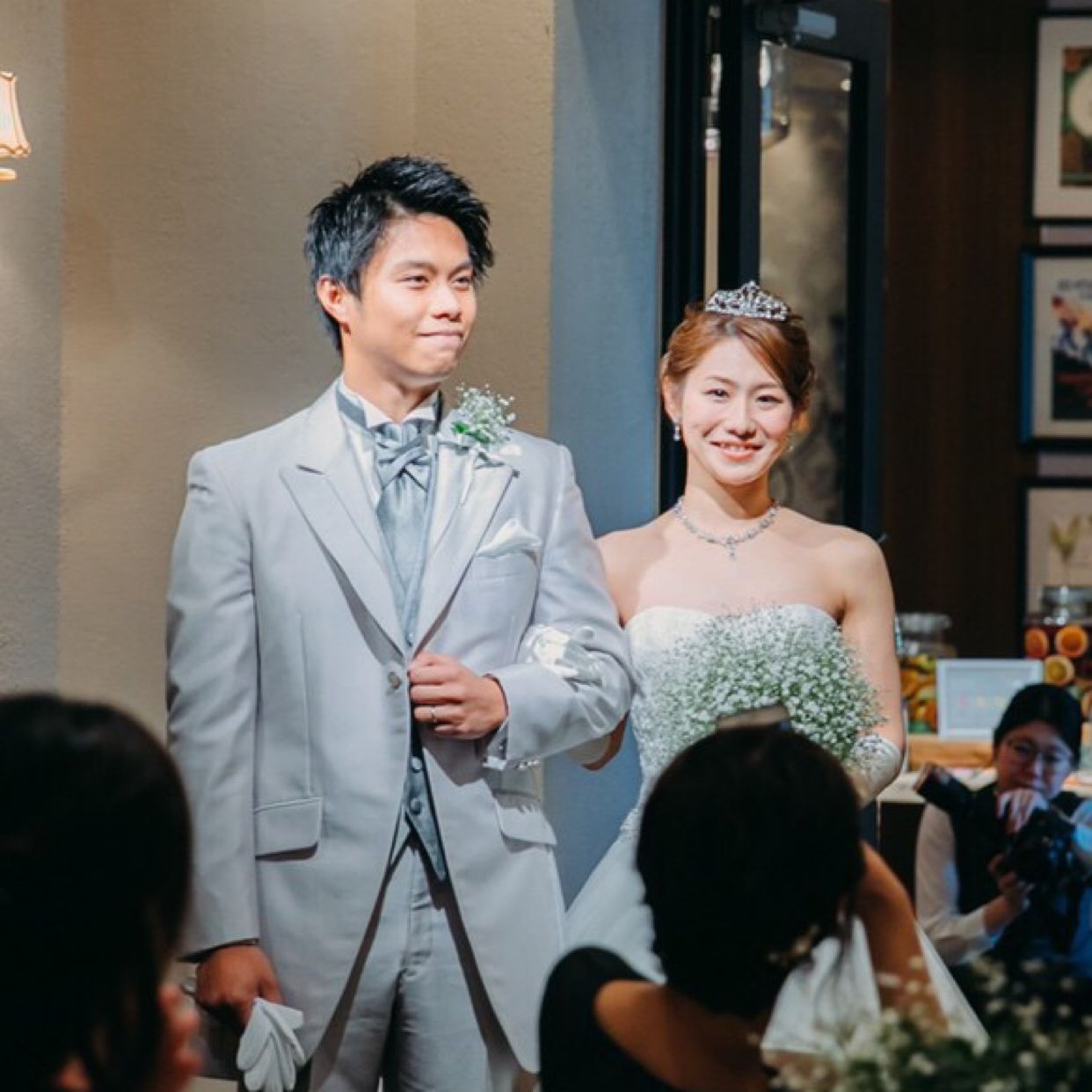 披露宴パーティのカバー写真