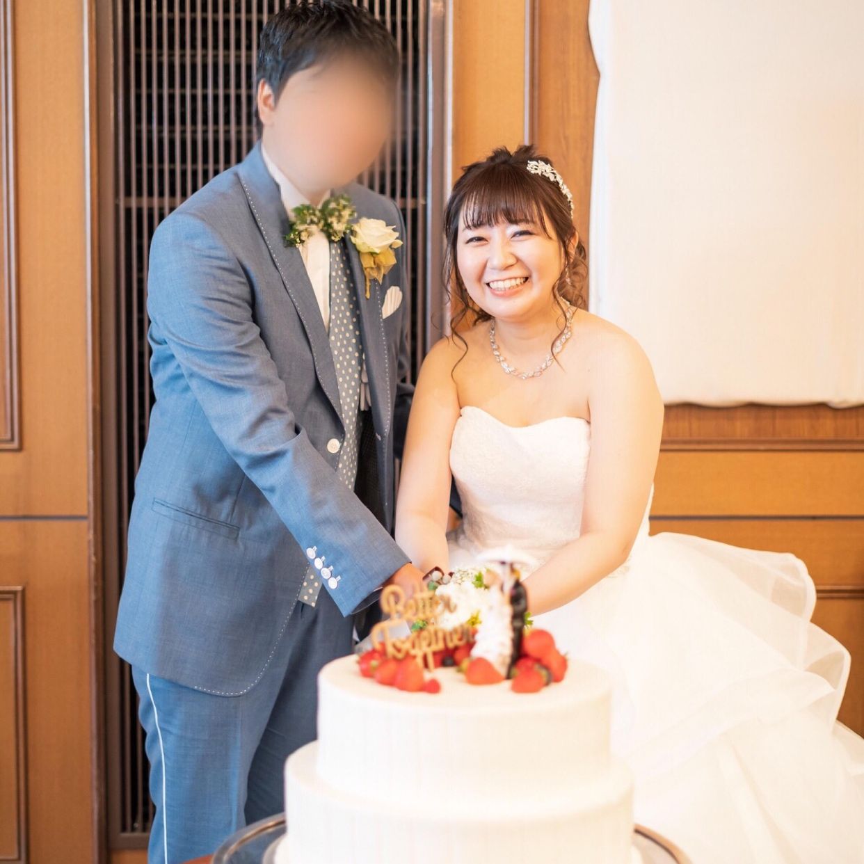 披露宴パーティのカバー写真