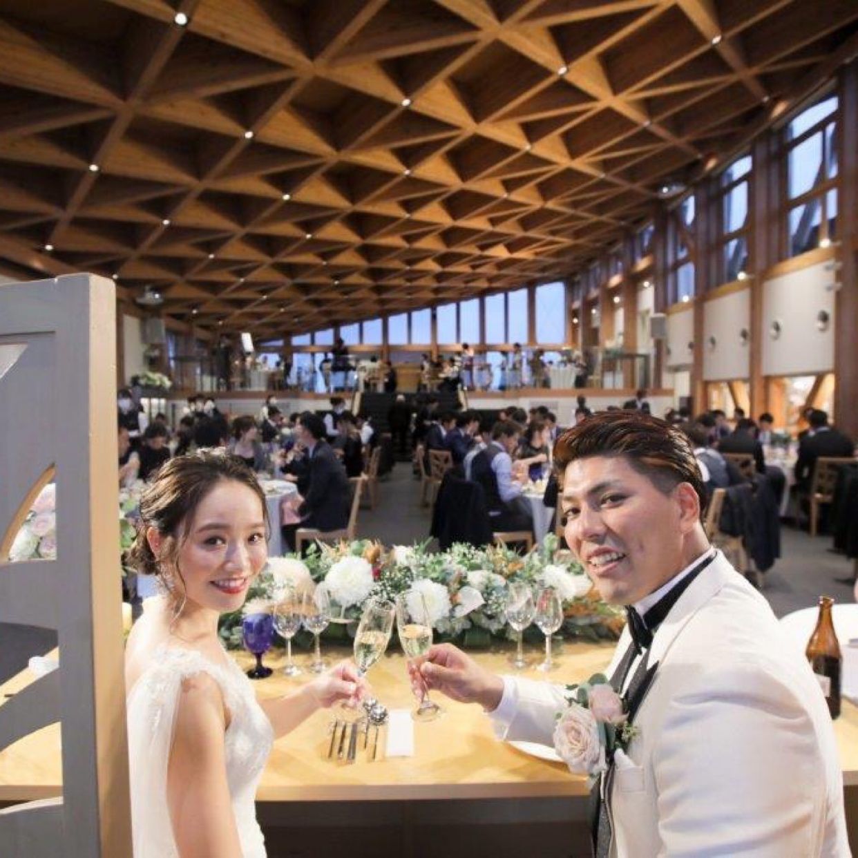 披露宴パーティのカバー写真