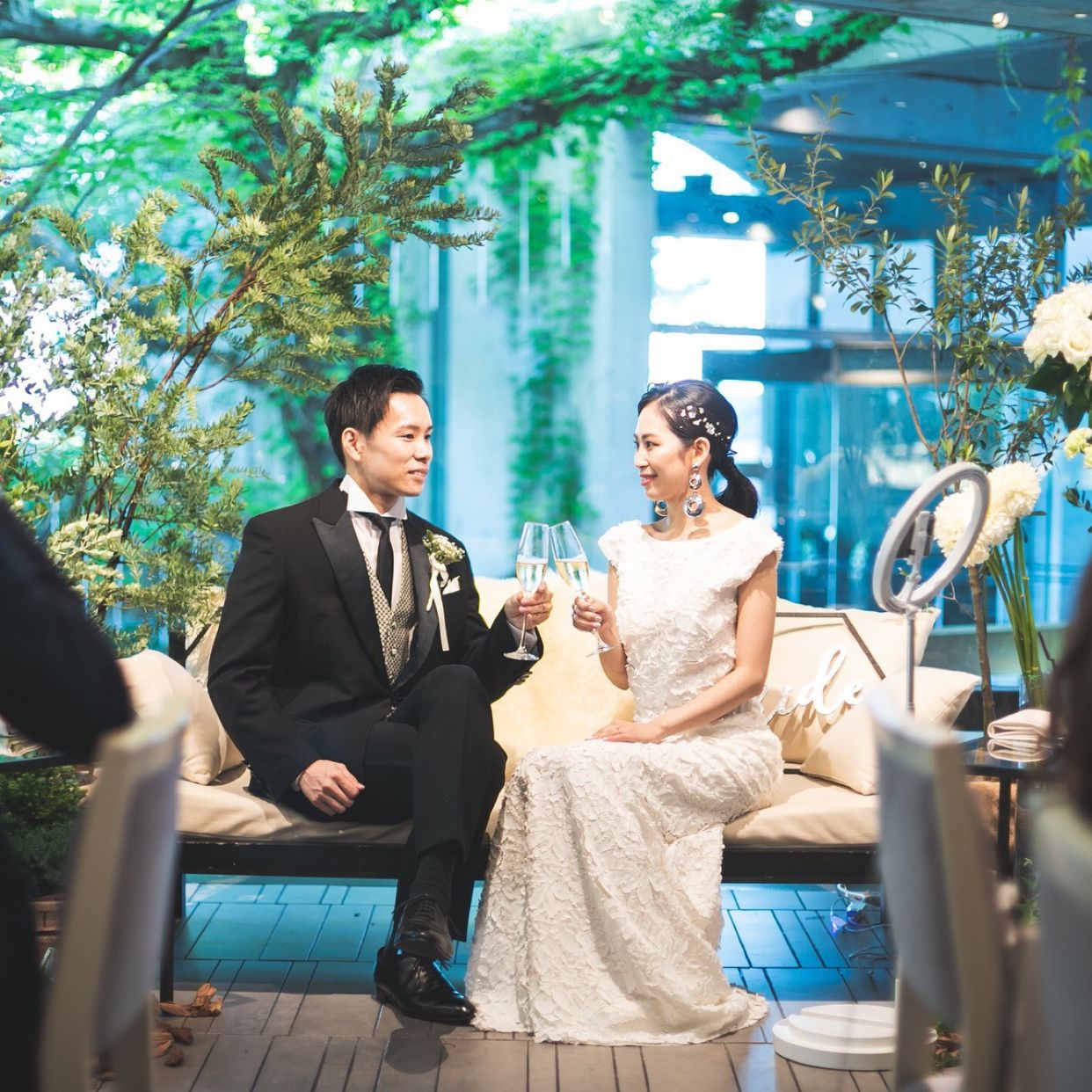 披露宴パーティのカバー写真