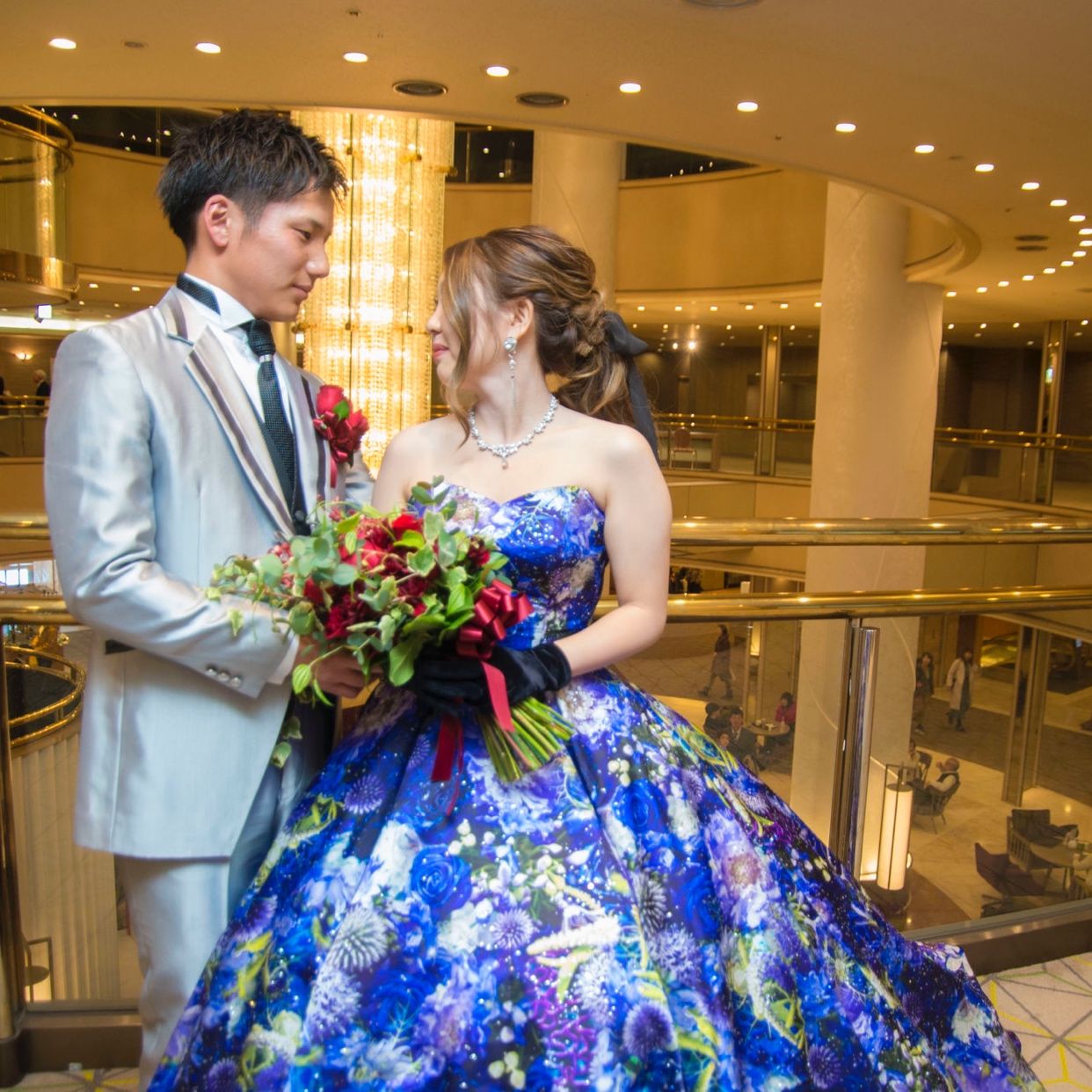 披露宴パーティのカバー写真