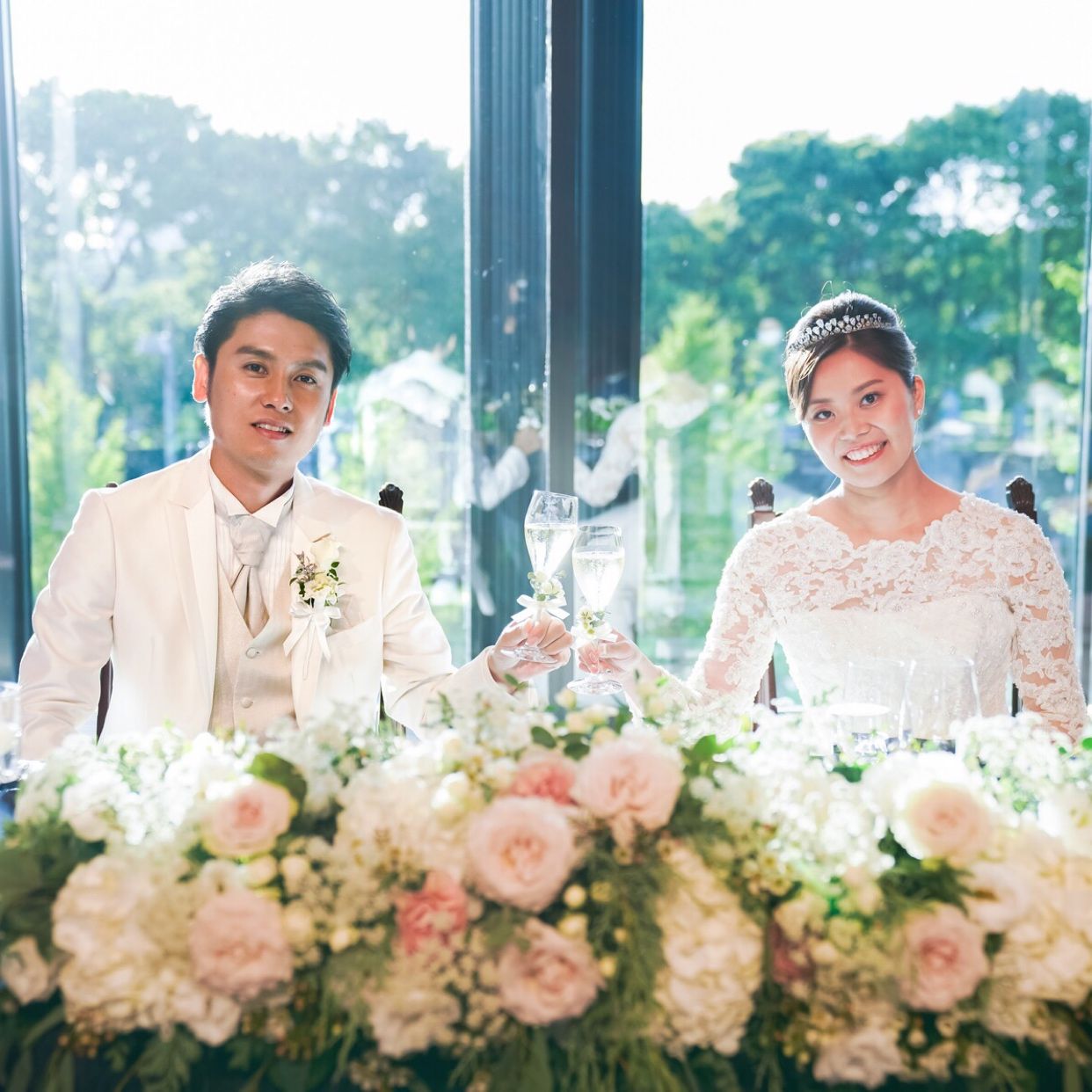 披露宴パーティのカバー写真