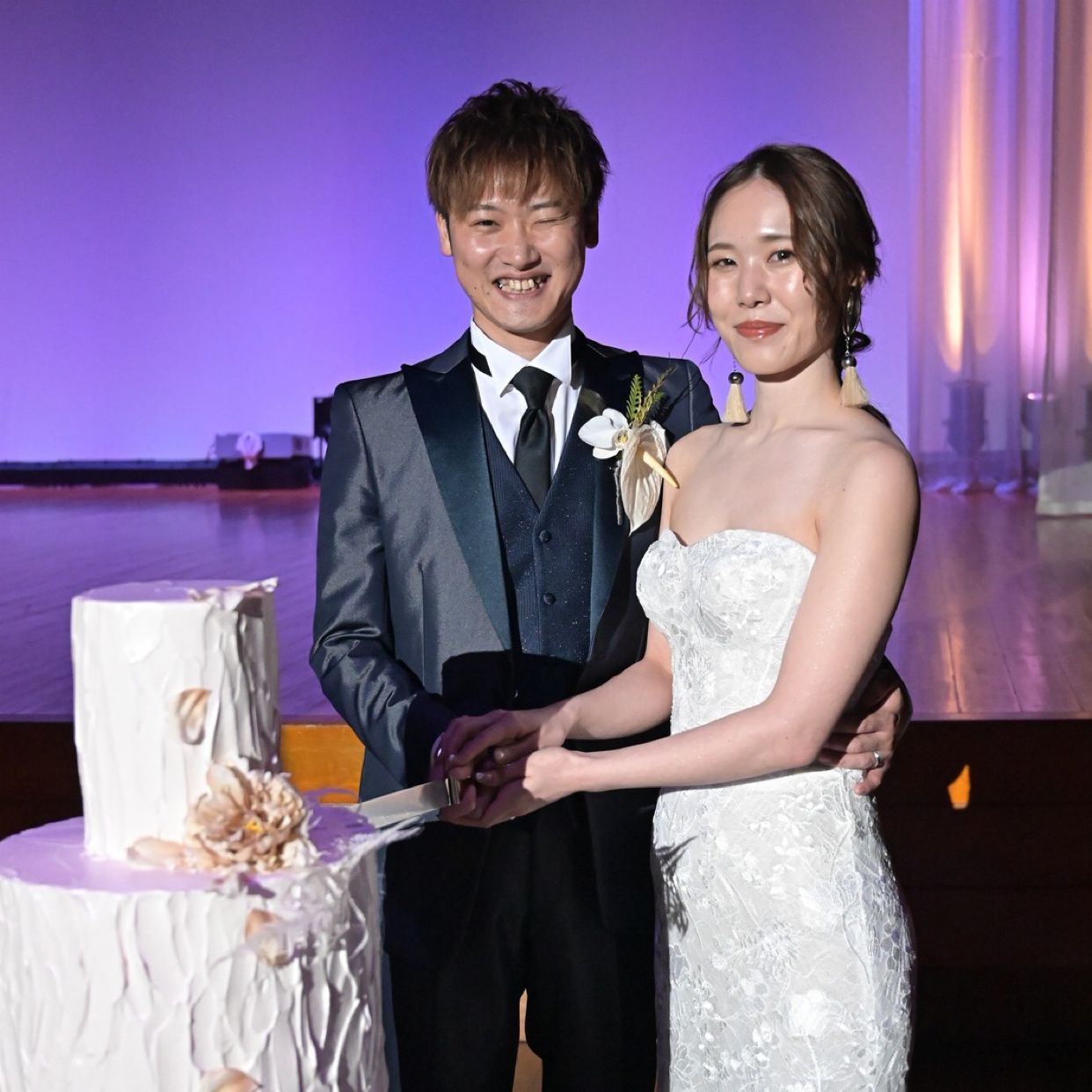 披露宴パーティのカバー写真