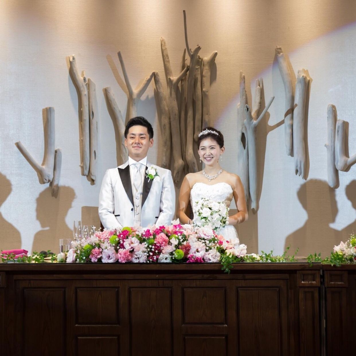 披露宴パーティのカバー写真