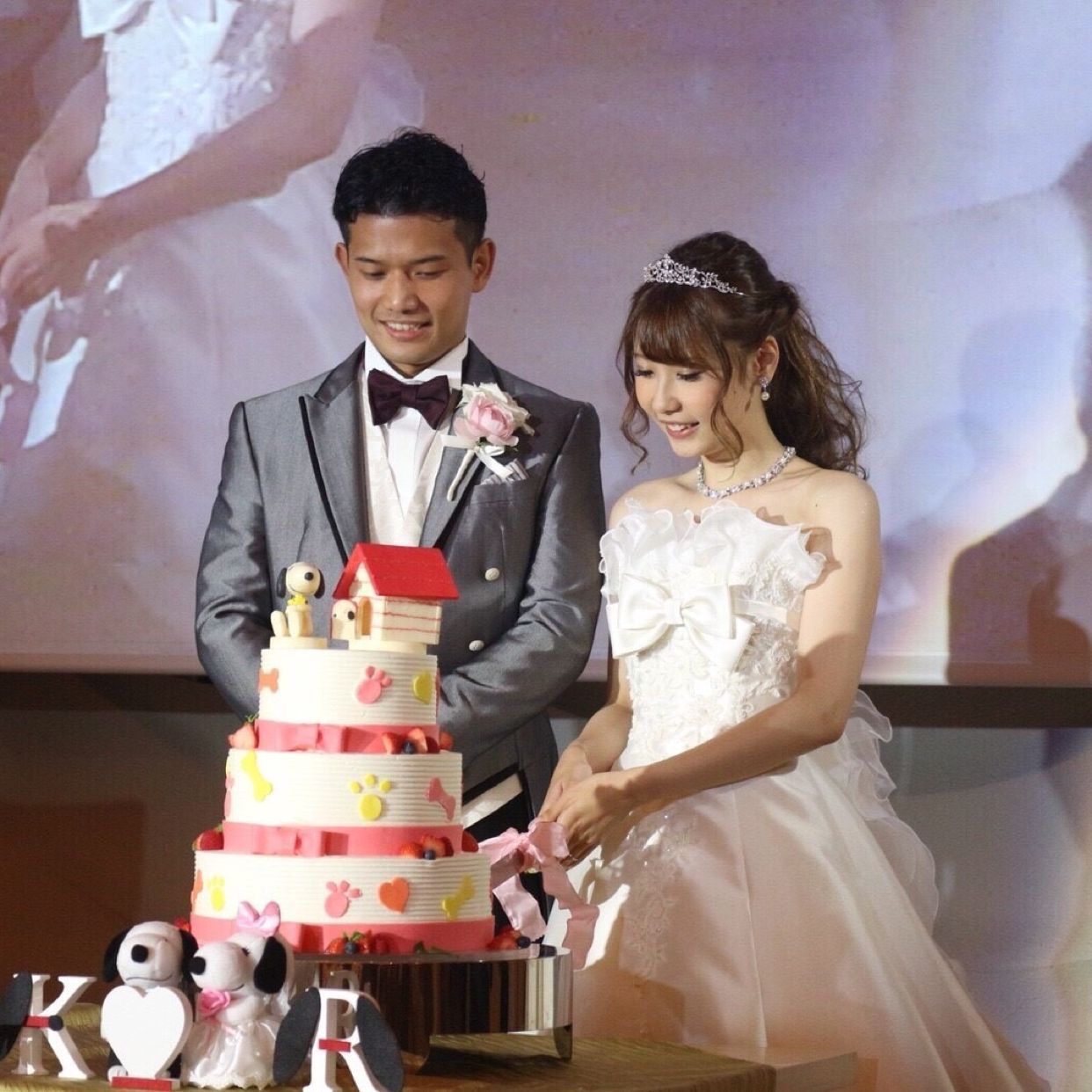 披露宴パーティのカバー写真