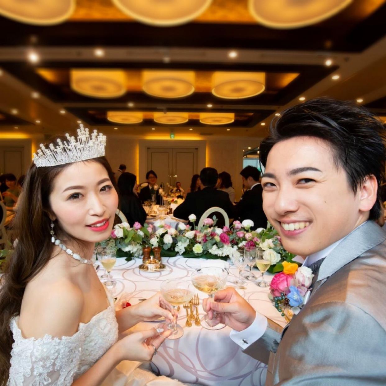 披露宴パーティのカバー写真