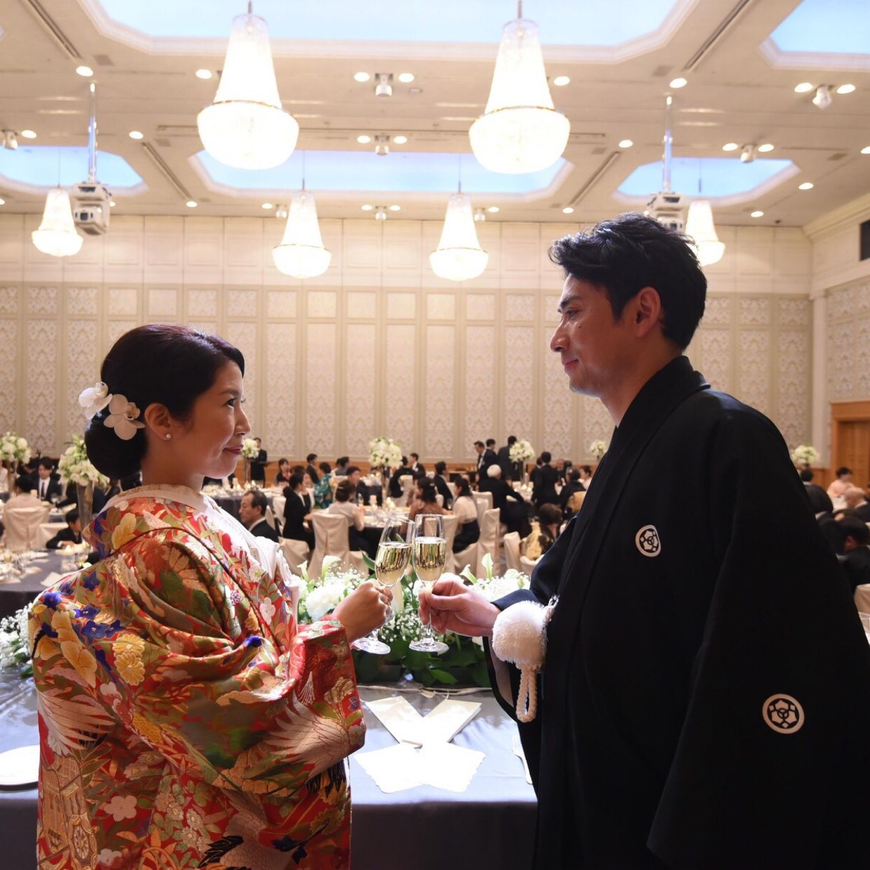 披露宴パーティのカバー写真