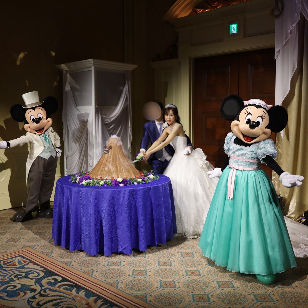 披露宴パーティのカバー写真