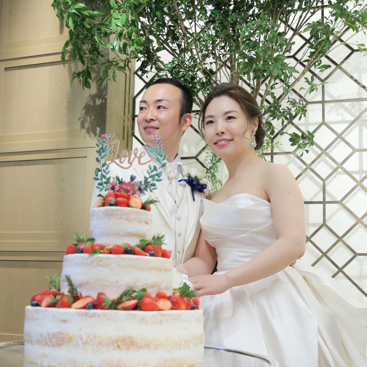 披露宴パーティのカバー写真