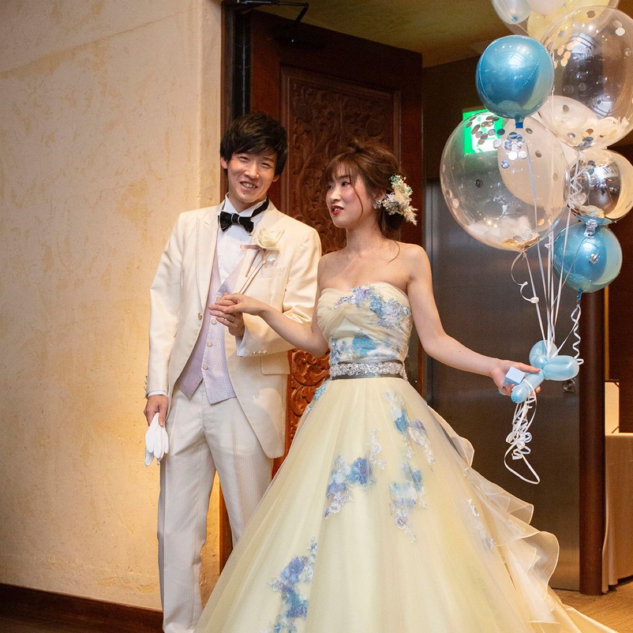 披露宴パーティのカバー写真