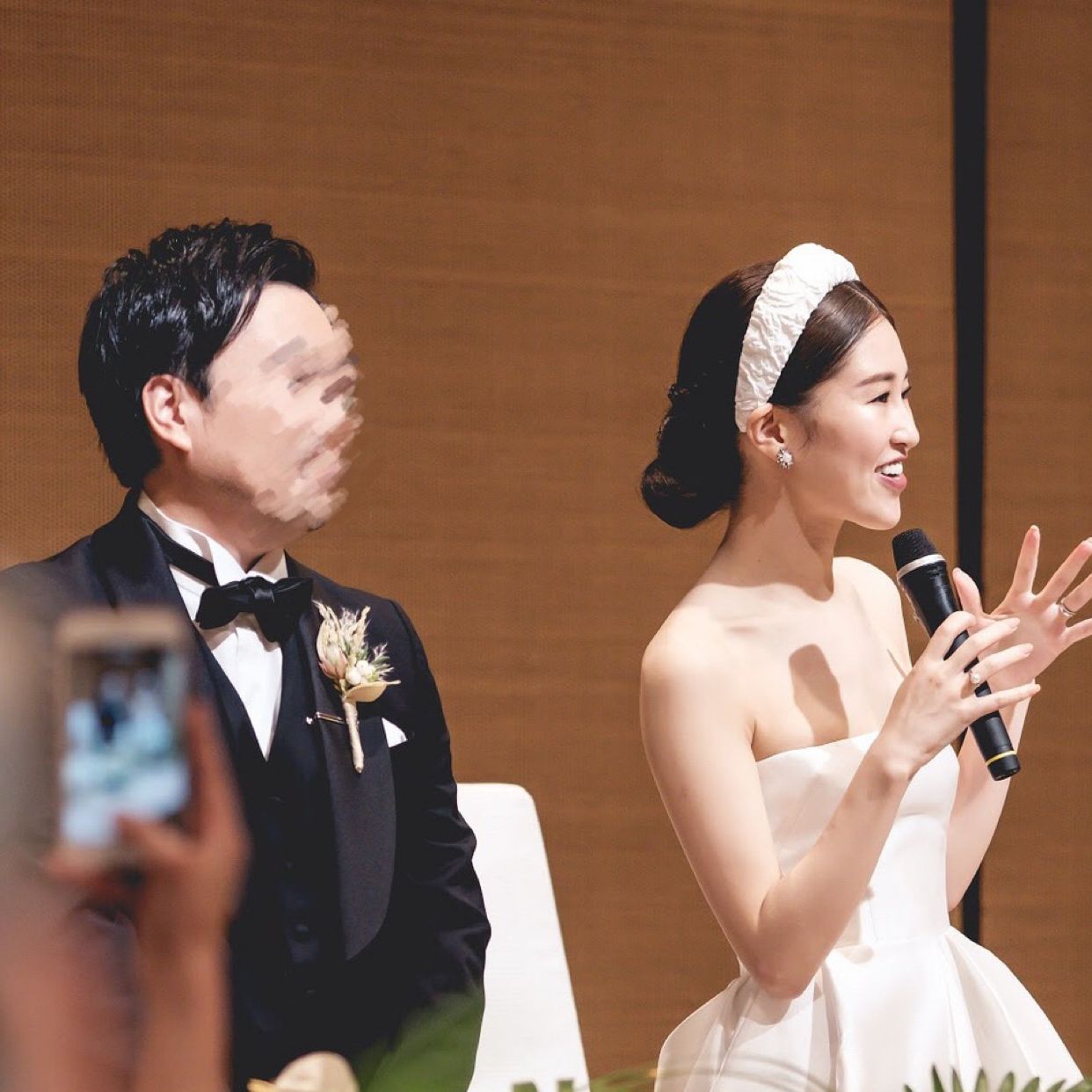 披露宴パーティのカバー写真