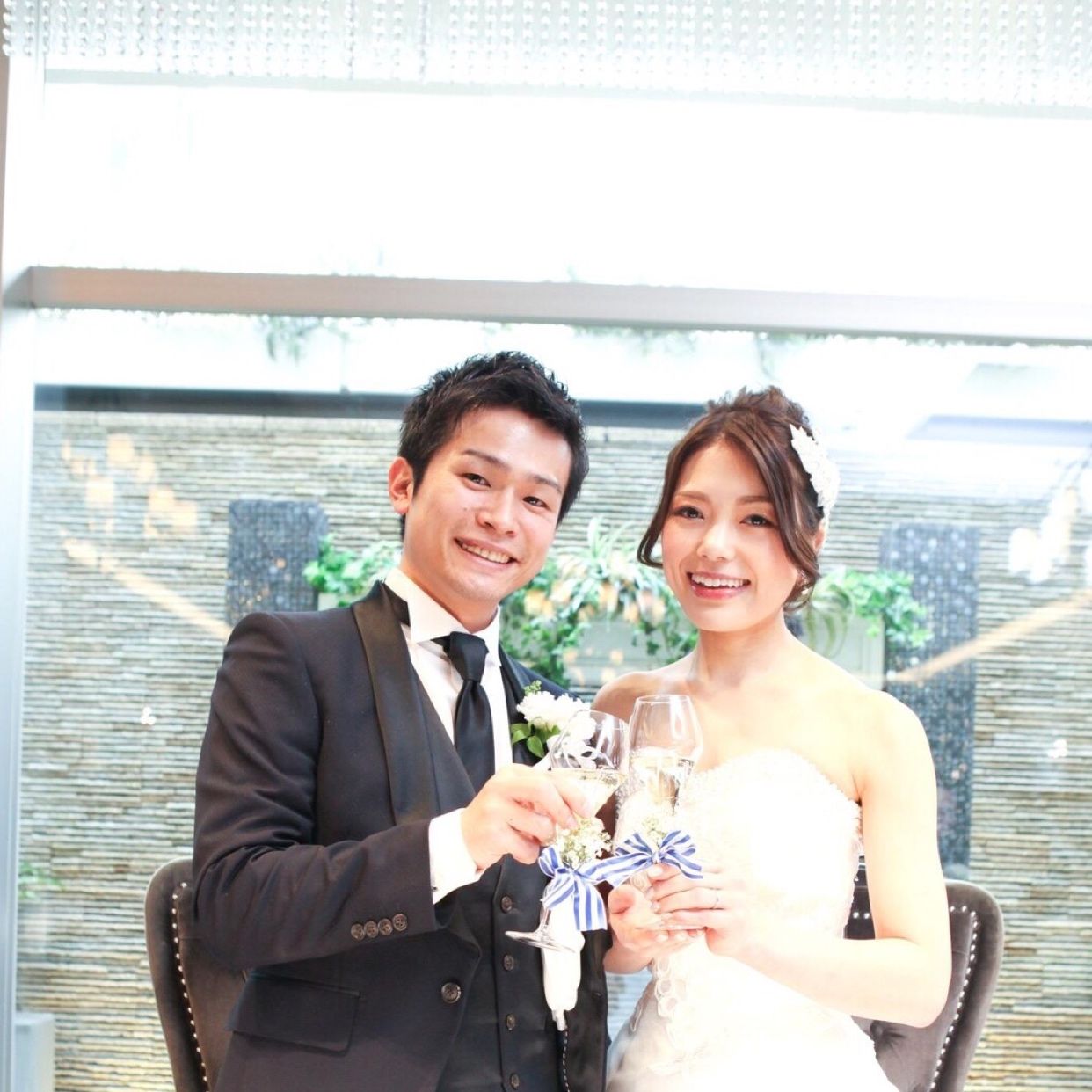 披露宴パーティのカバー写真