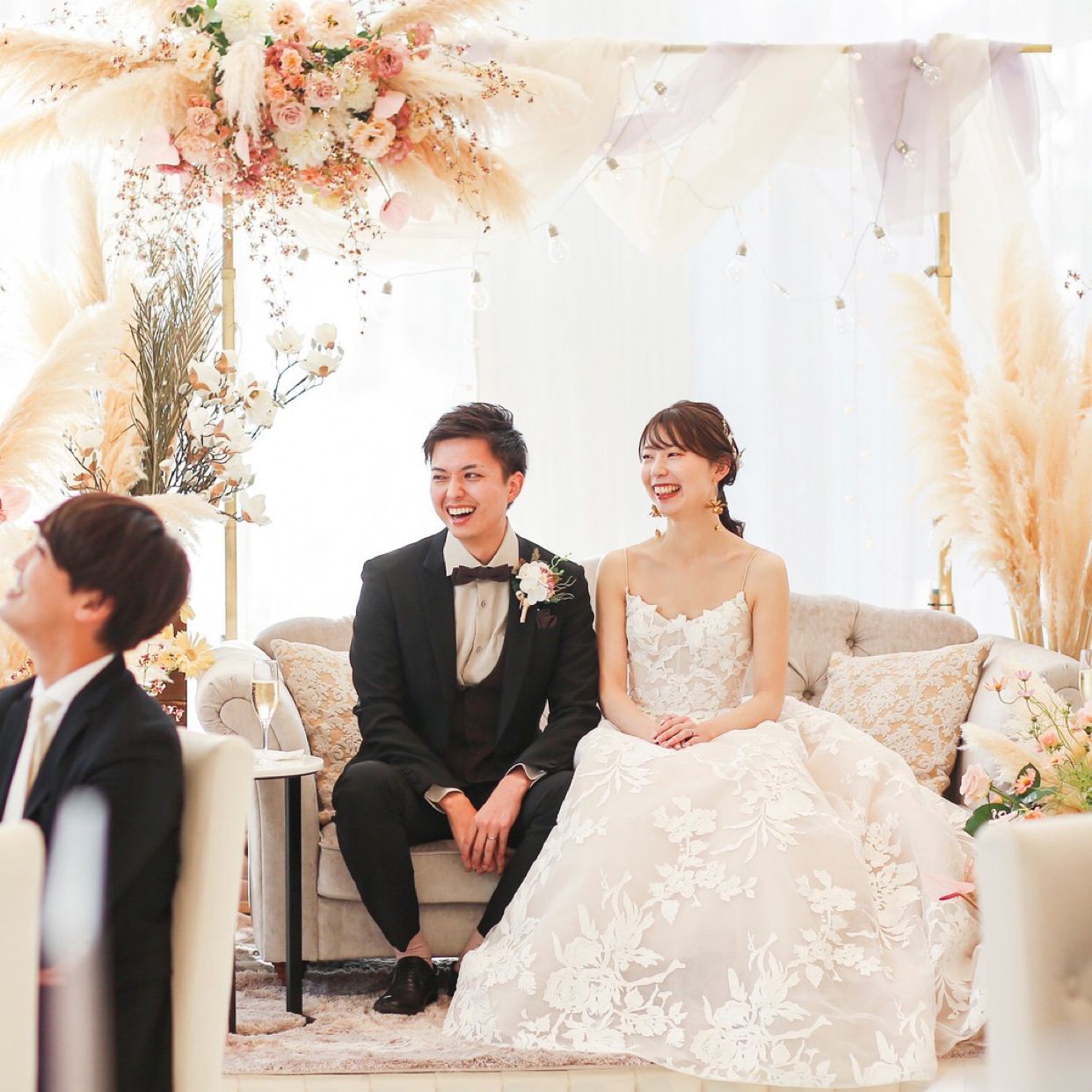 披露宴パーティのカバー写真