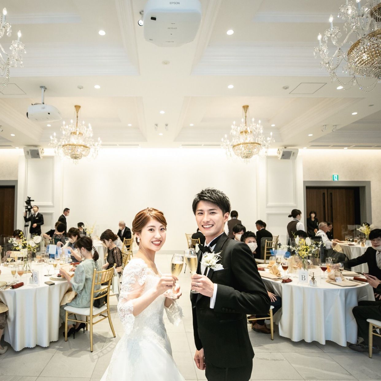 披露宴パーティのカバー写真