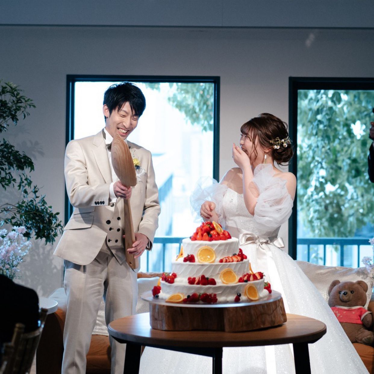 披露宴パーティのカバー写真