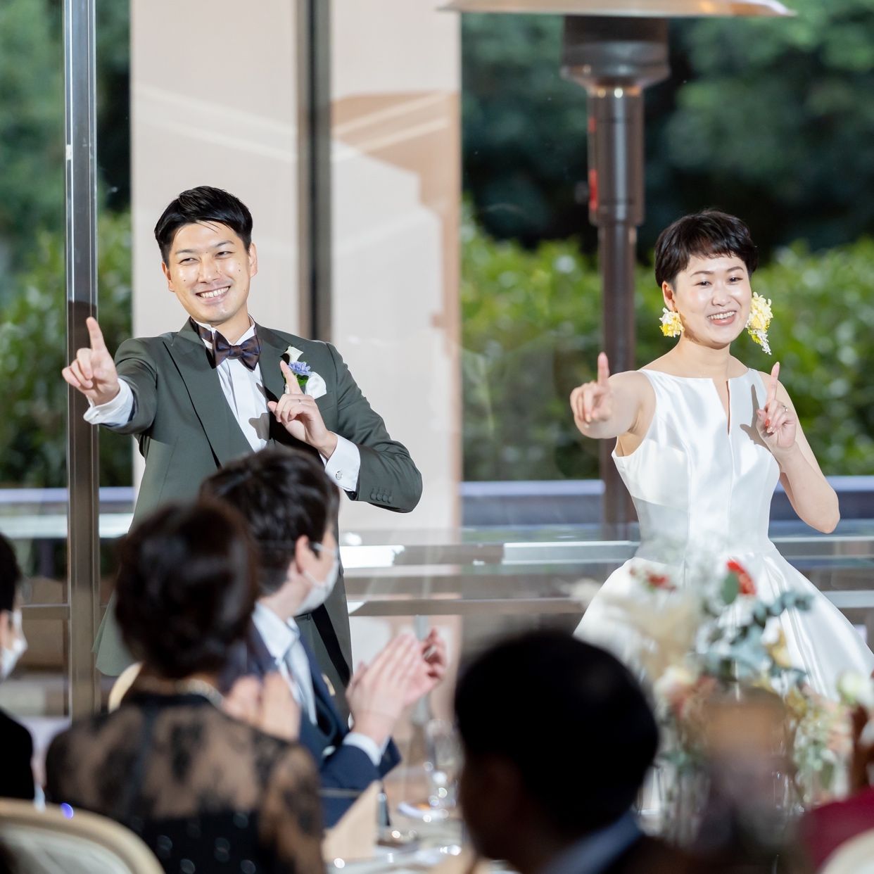 披露宴パーティのカバー写真