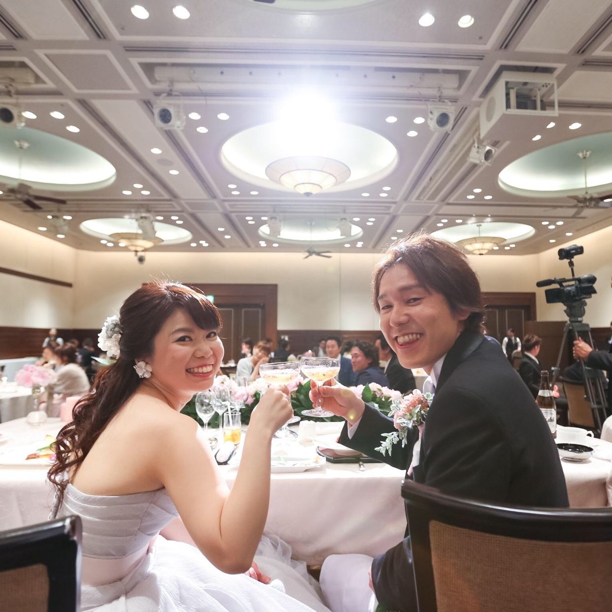 披露宴パーティのカバー写真