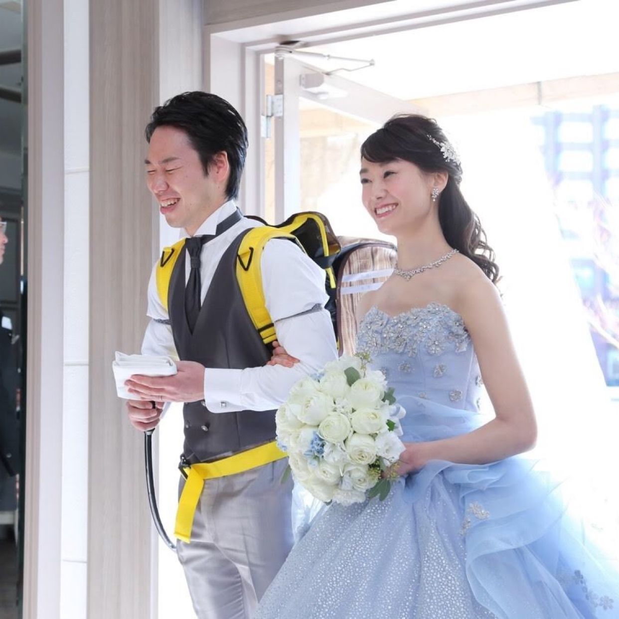 披露宴パーティのカバー写真