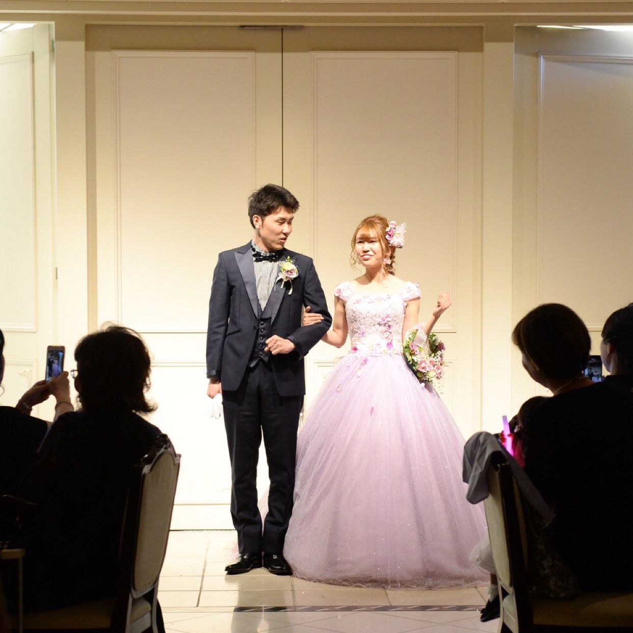 披露宴パーティのカバー写真