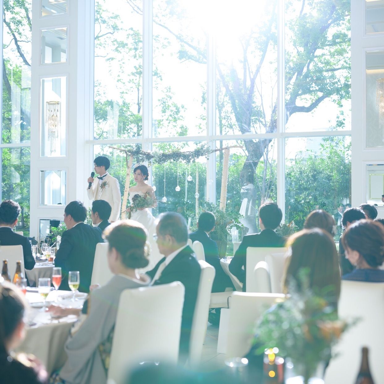 披露宴パーティのカバー写真