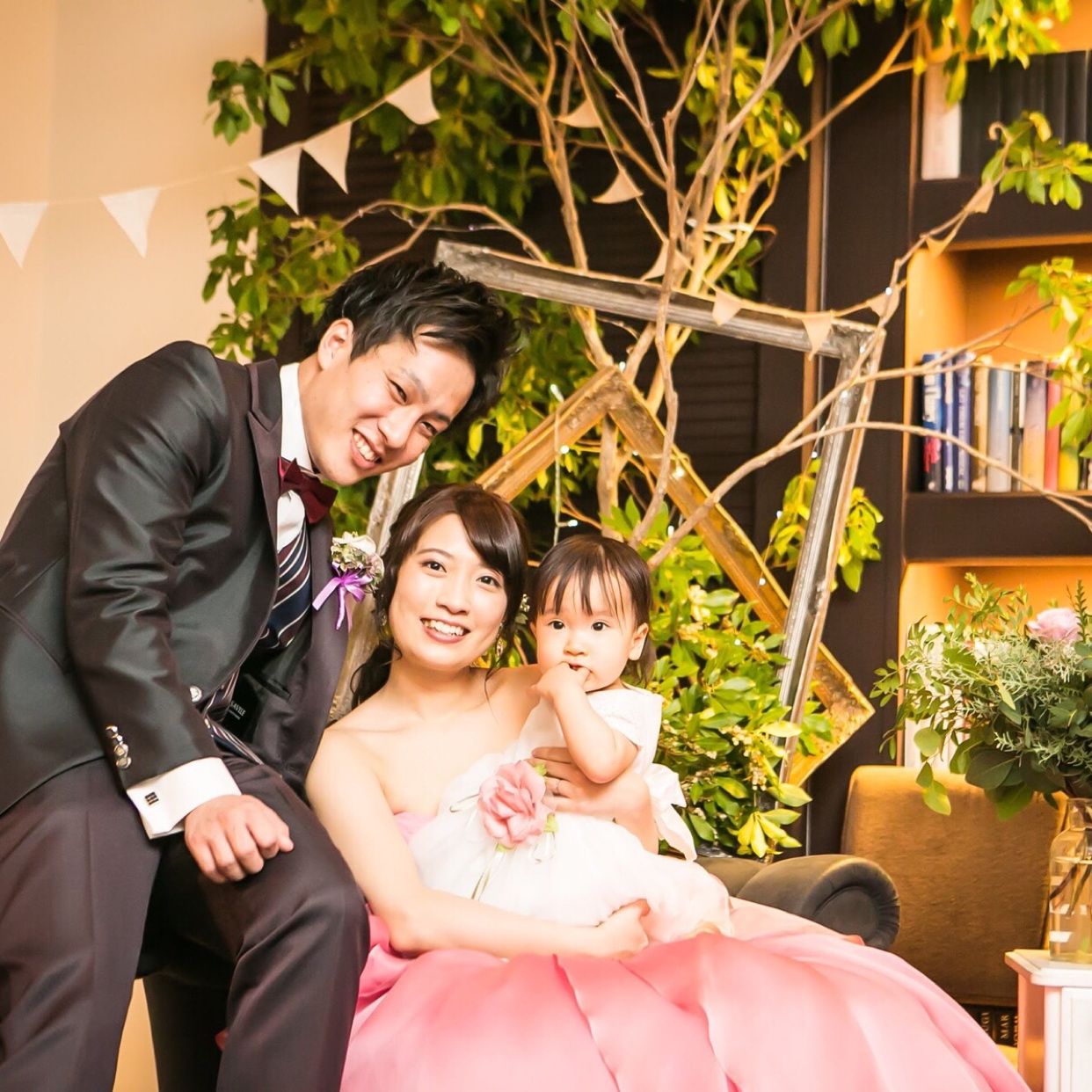 披露宴パーティのカバー写真