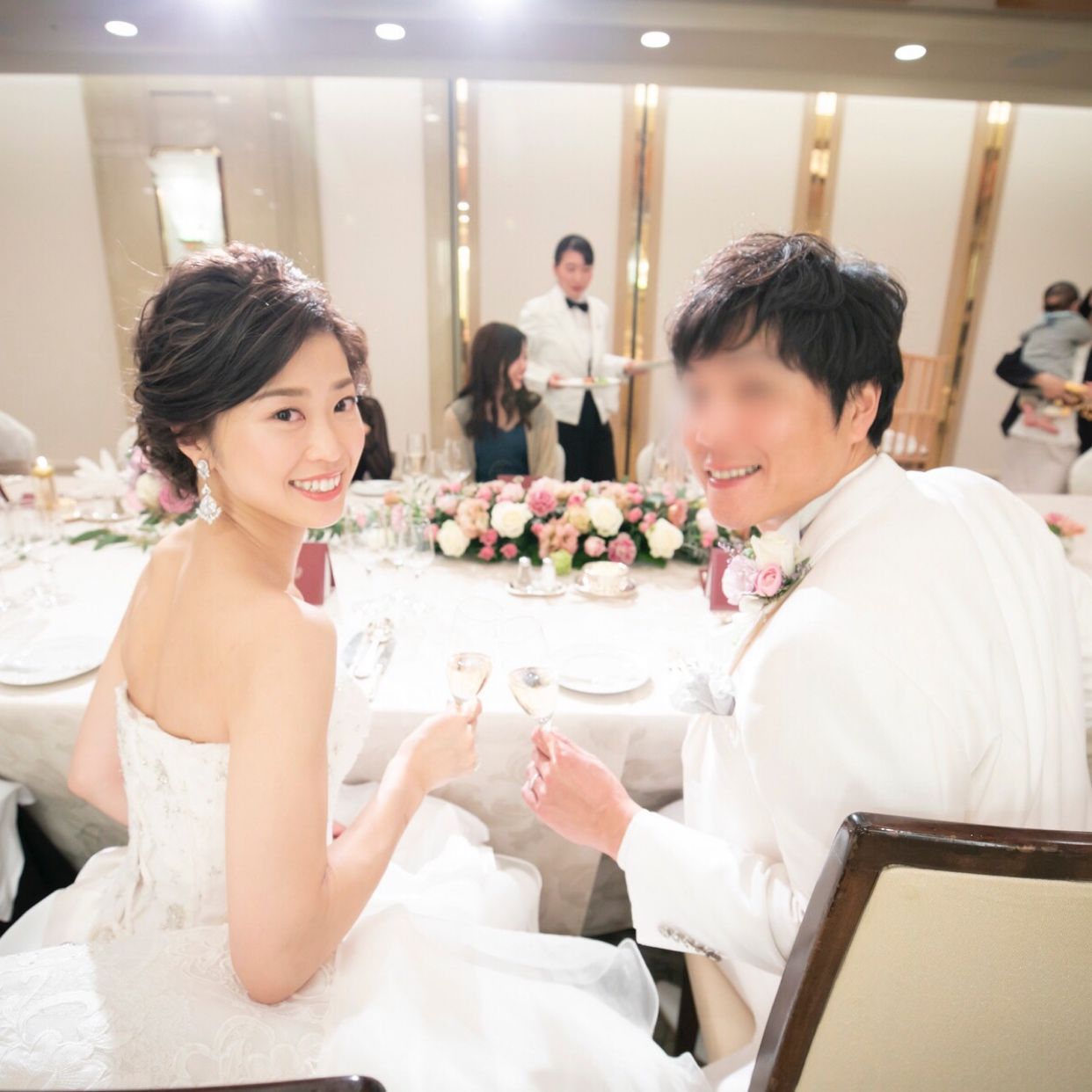 披露宴パーティのカバー写真