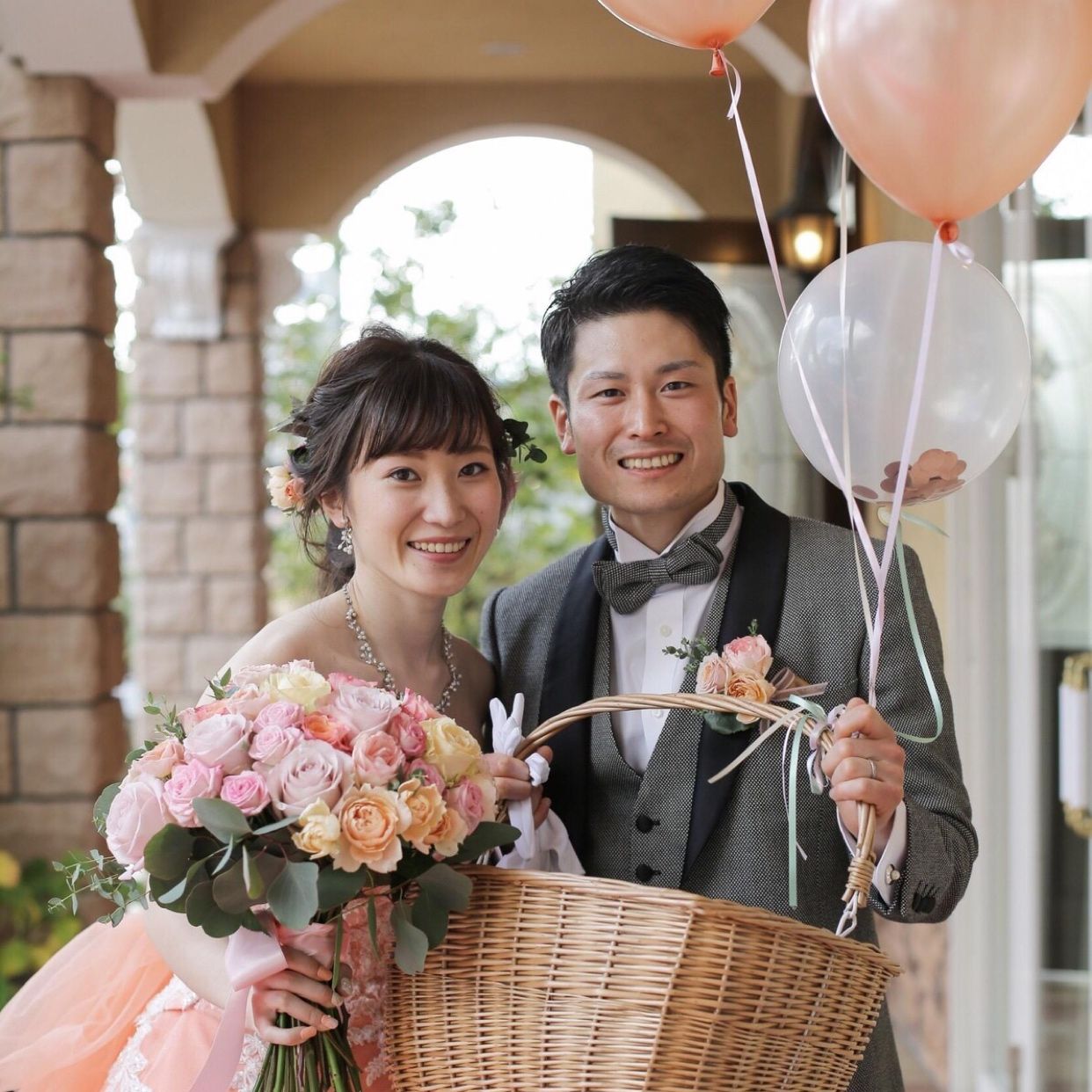 披露宴パーティのカバー写真