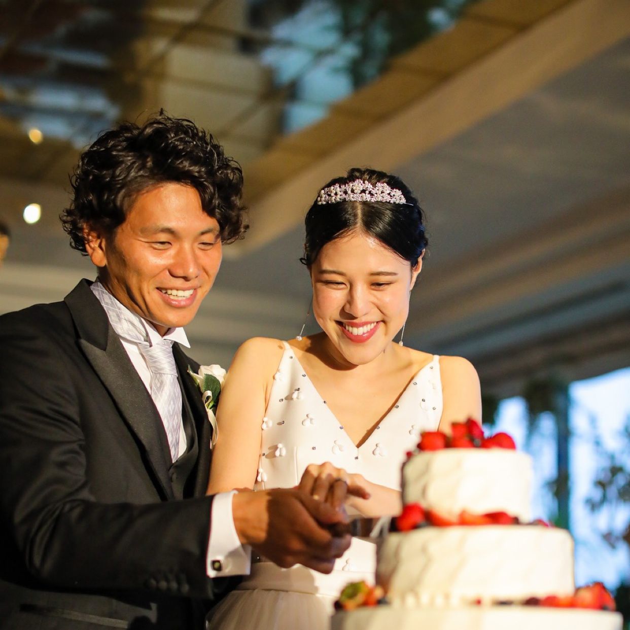 披露宴パーティのカバー写真