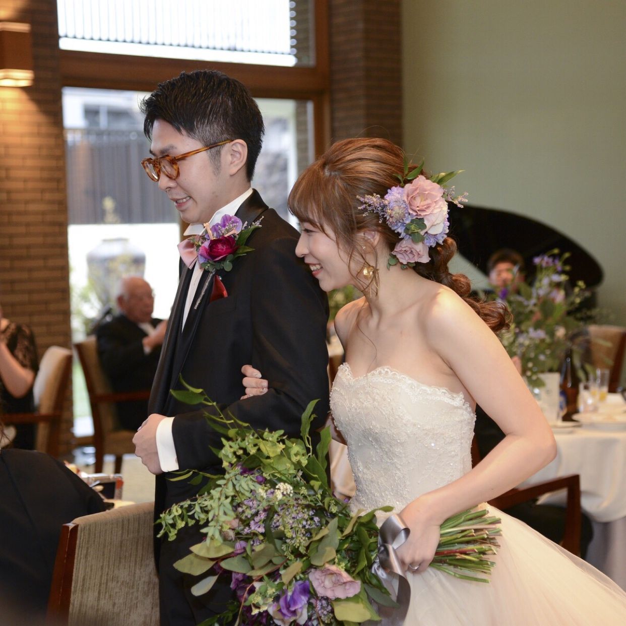 披露宴パーティのカバー写真