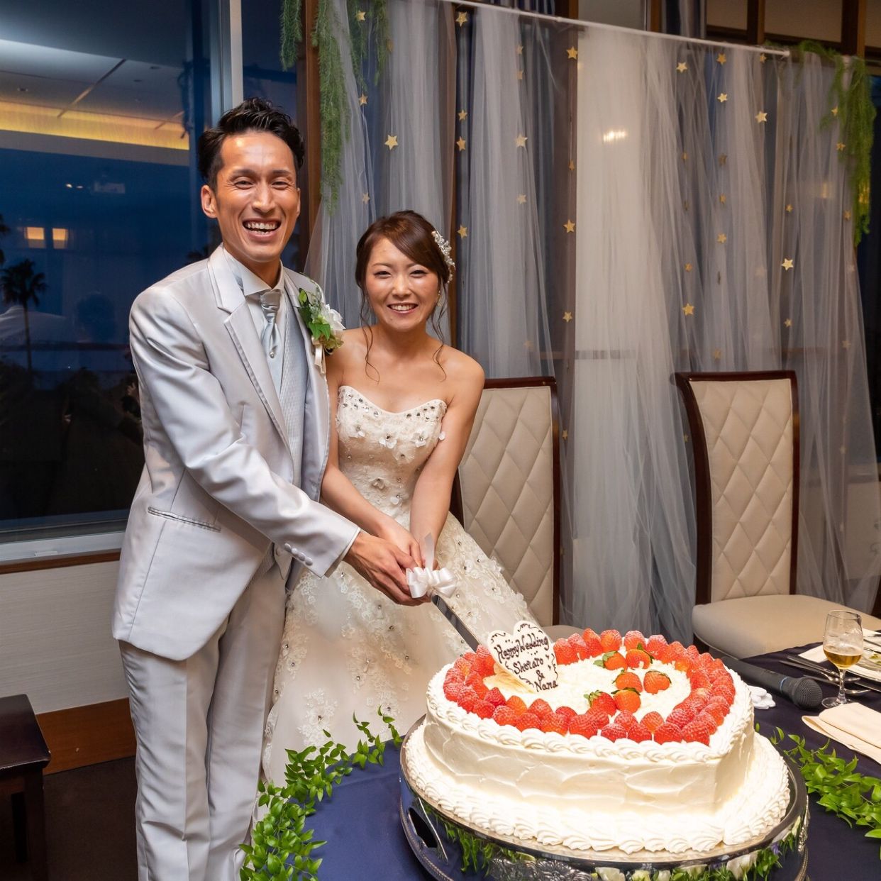 披露宴パーティのカバー写真