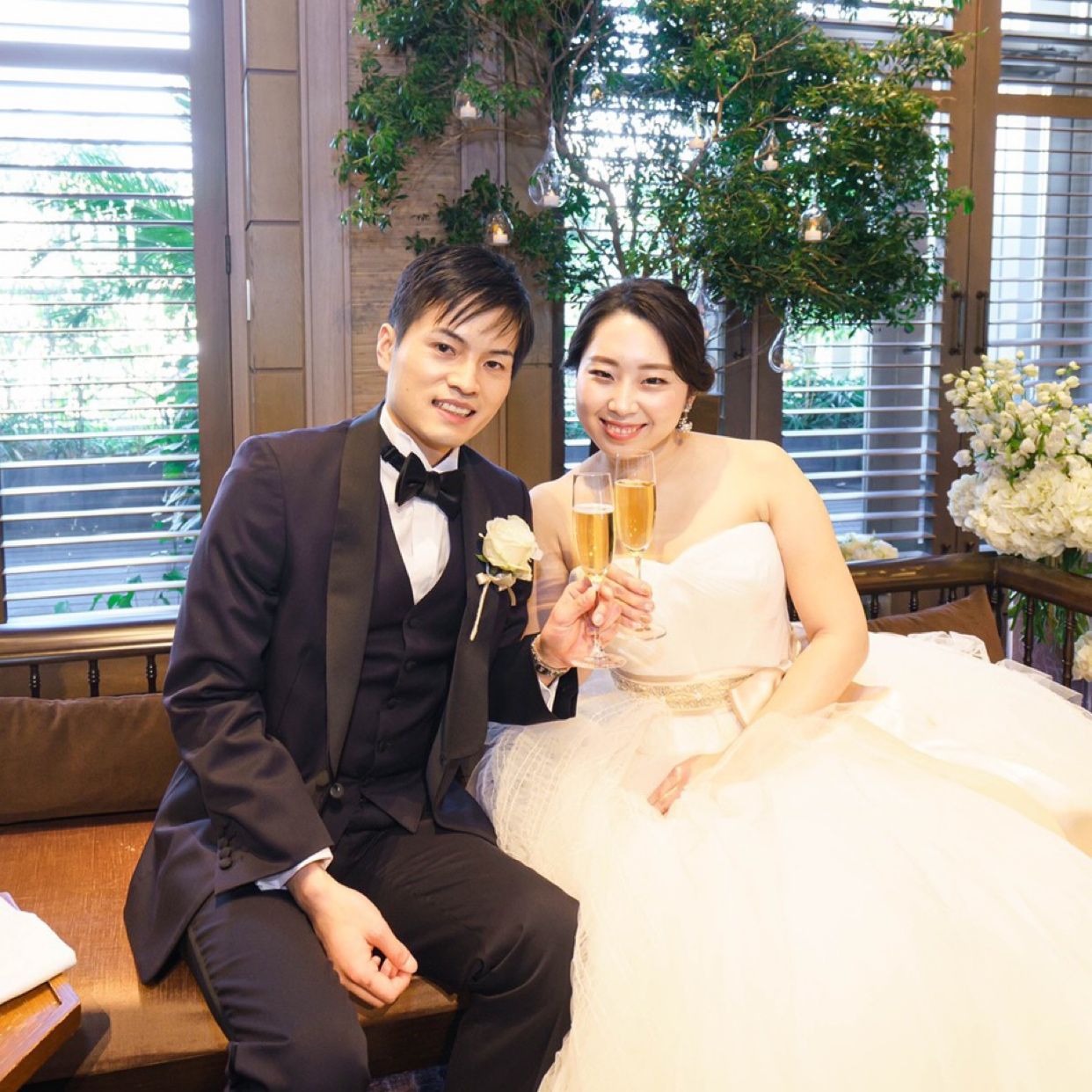 披露宴パーティのカバー写真