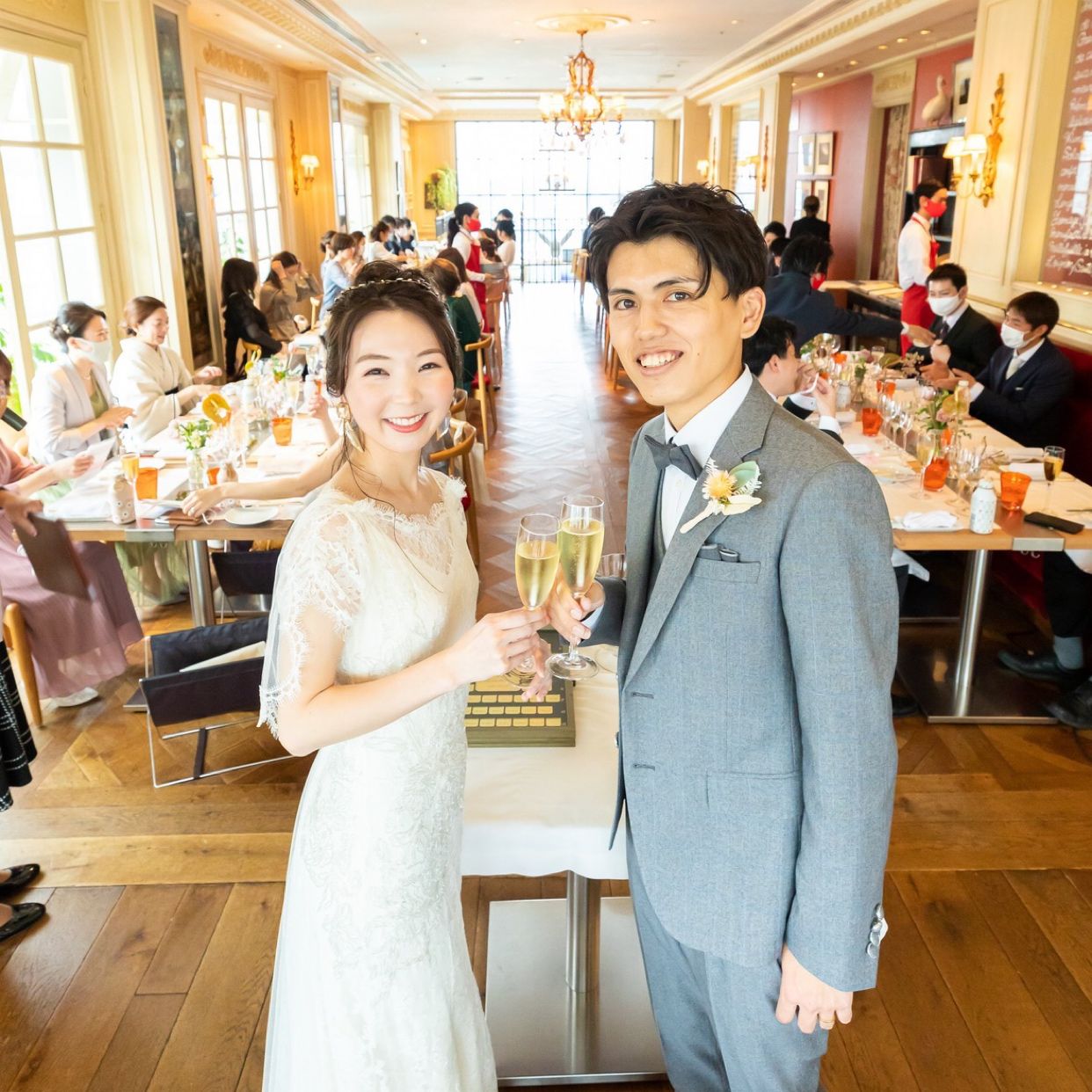 披露宴パーティのカバー写真