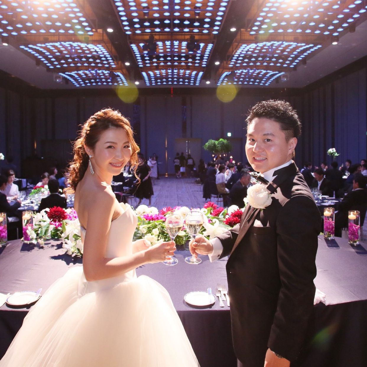 披露宴パーティのカバー写真